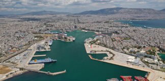 Piraeus Port, source: Shutterstock