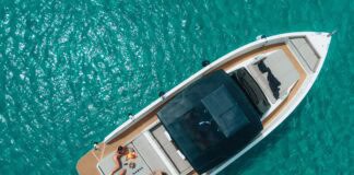 Pandai yacht, Crios Escapes