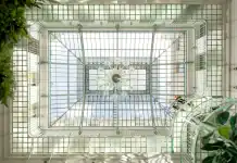 Στο επιβλητικό Espace Clery η επενδυτική ημερίδα της Piraeus Securities