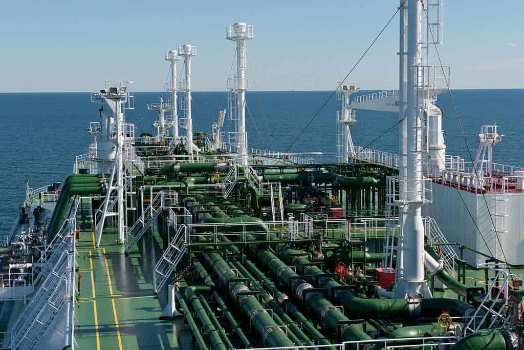 the-deck-of-the-energy-atlantic-is-a-maze-of-pipes-4d656d-1024