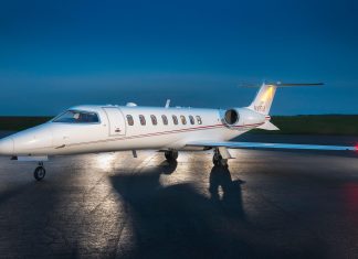 Πανικός στο Ντουμπάι: Εύποροι πληρώνουν ως και 350.000 για μία θέση σε ιδιωτικό jet