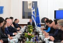 Στα 920 ευρώ αυξάνεται ο κατώτατος μισθός