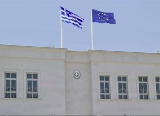 Ελληνική πρεσβεία στα ΗΑΕ: «Μείνετε στα σπίτια σας»