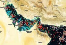 Στενά Ορμούζ, δορυφορική εικόνα από Marine Traffic