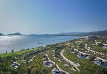 Τρία ξενοδοχεία της Costa Navarino στο ελληνικό Top 10 των Readers’ Choice Awards του Condé Nast Traveler