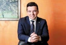 K. Toυρναβίτης: Ένας Έλληνας στην κορυφή των ethical banks της Ευρώπης. Η αγορά των 79 δισ. ευρώ